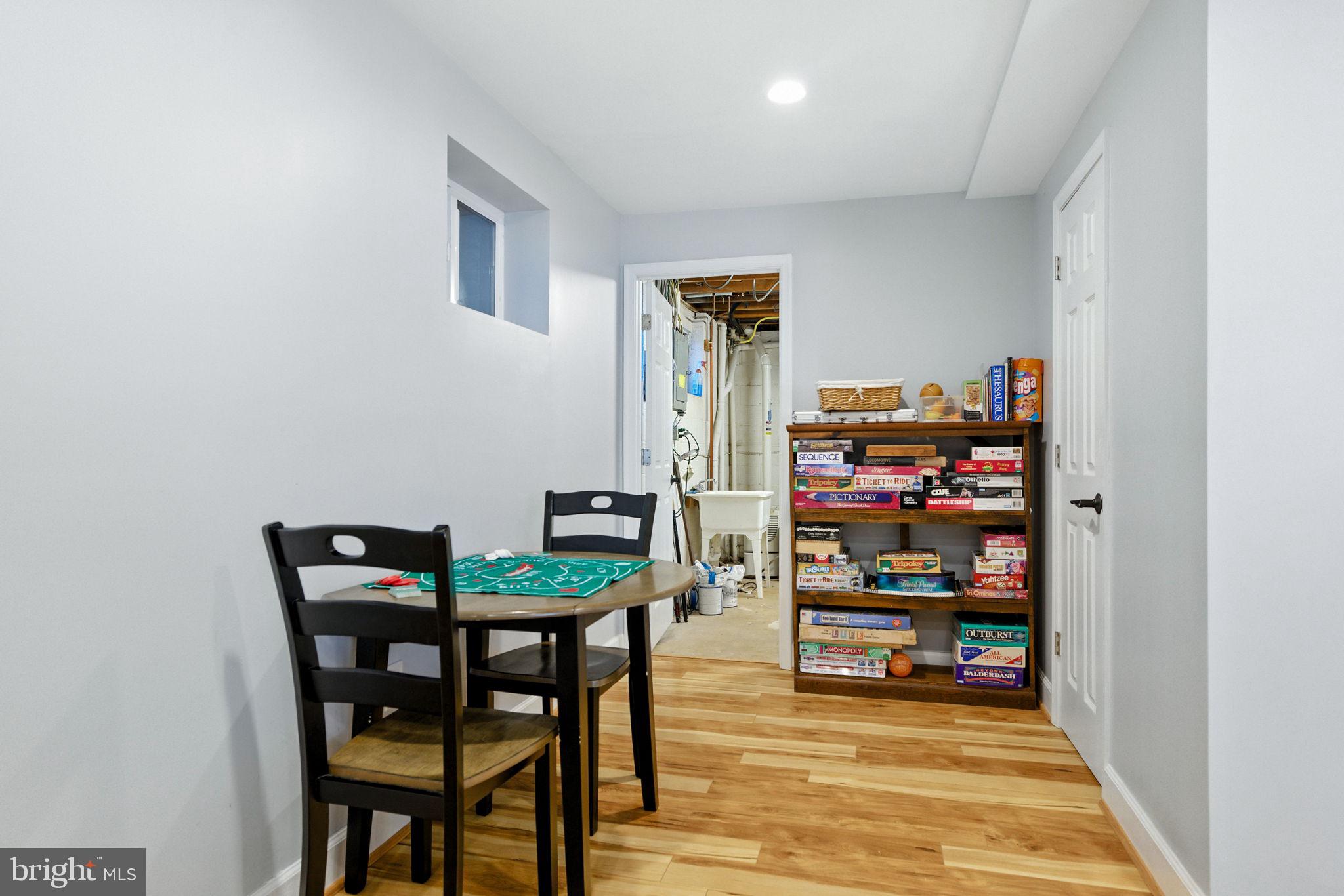 CHAPEL SQUARE WEST - Residential