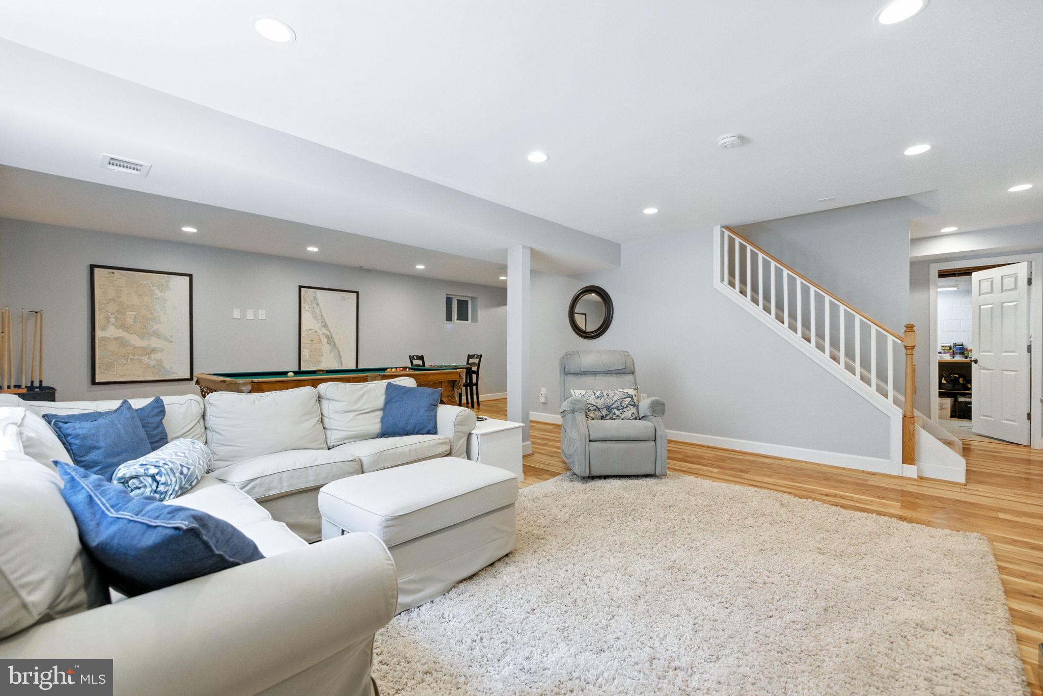 CHAPEL SQUARE WEST - Residential