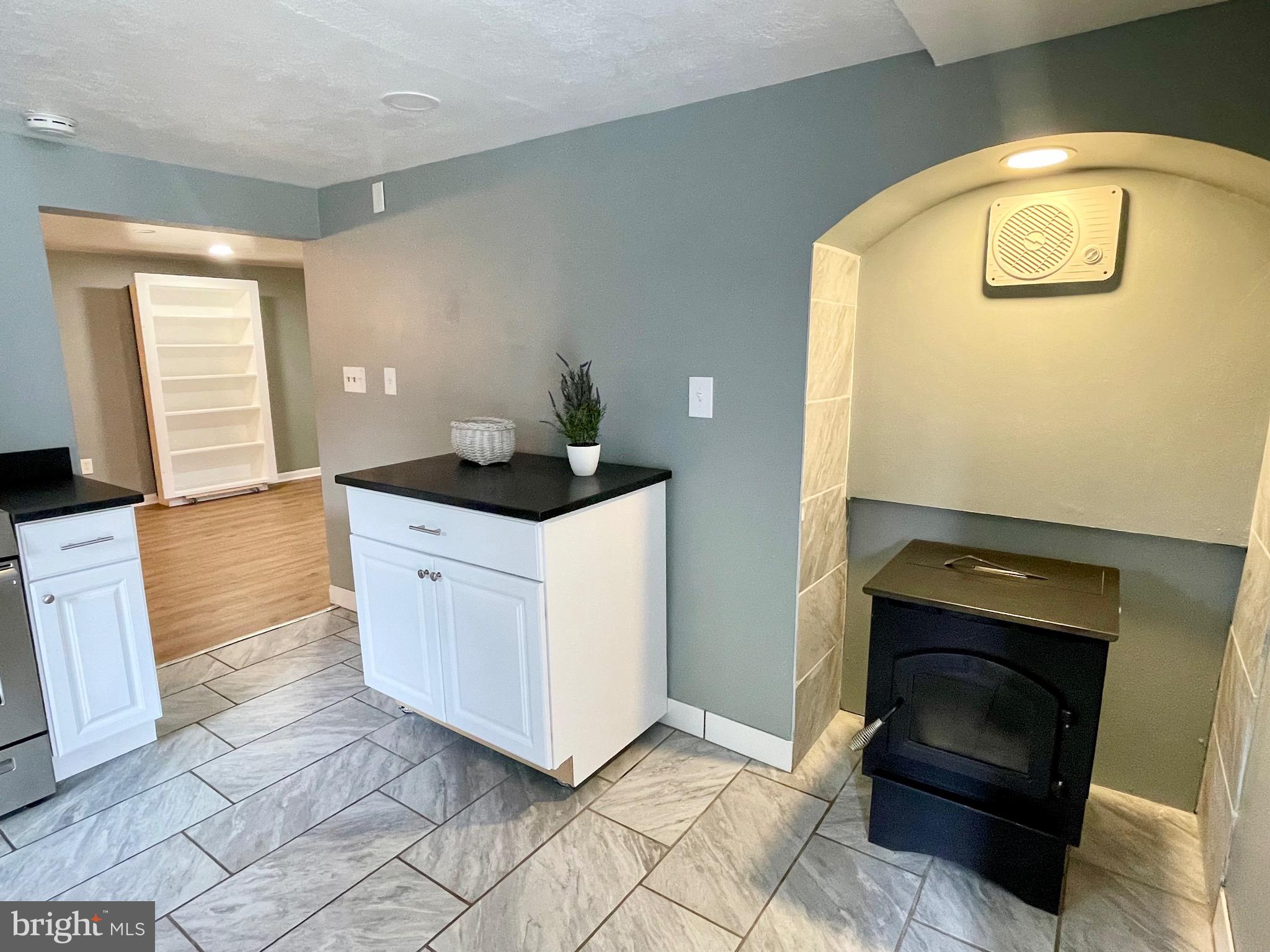 DAMASCUS OUTSIDE - Residential