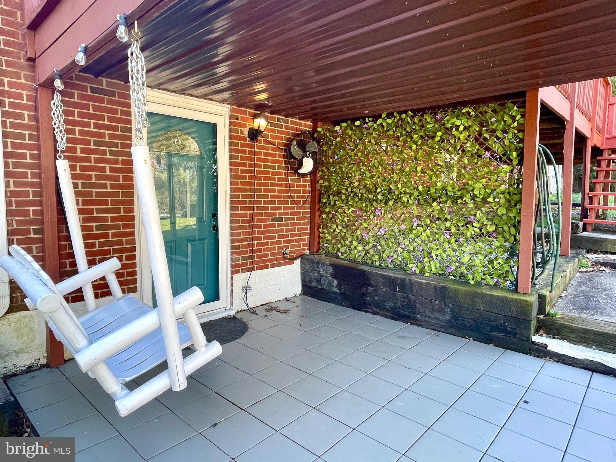 DAMASCUS OUTSIDE - Residential