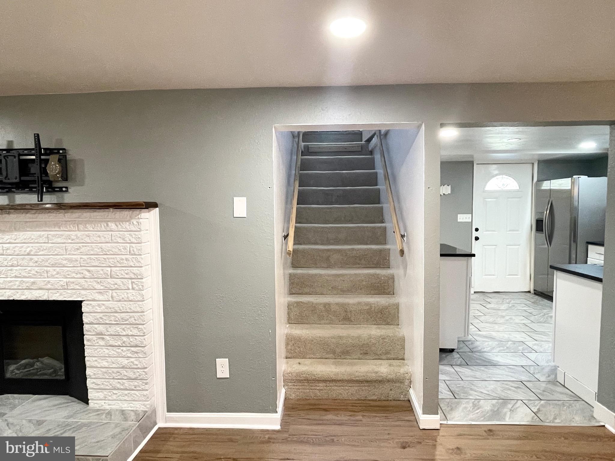 DAMASCUS OUTSIDE - Residential