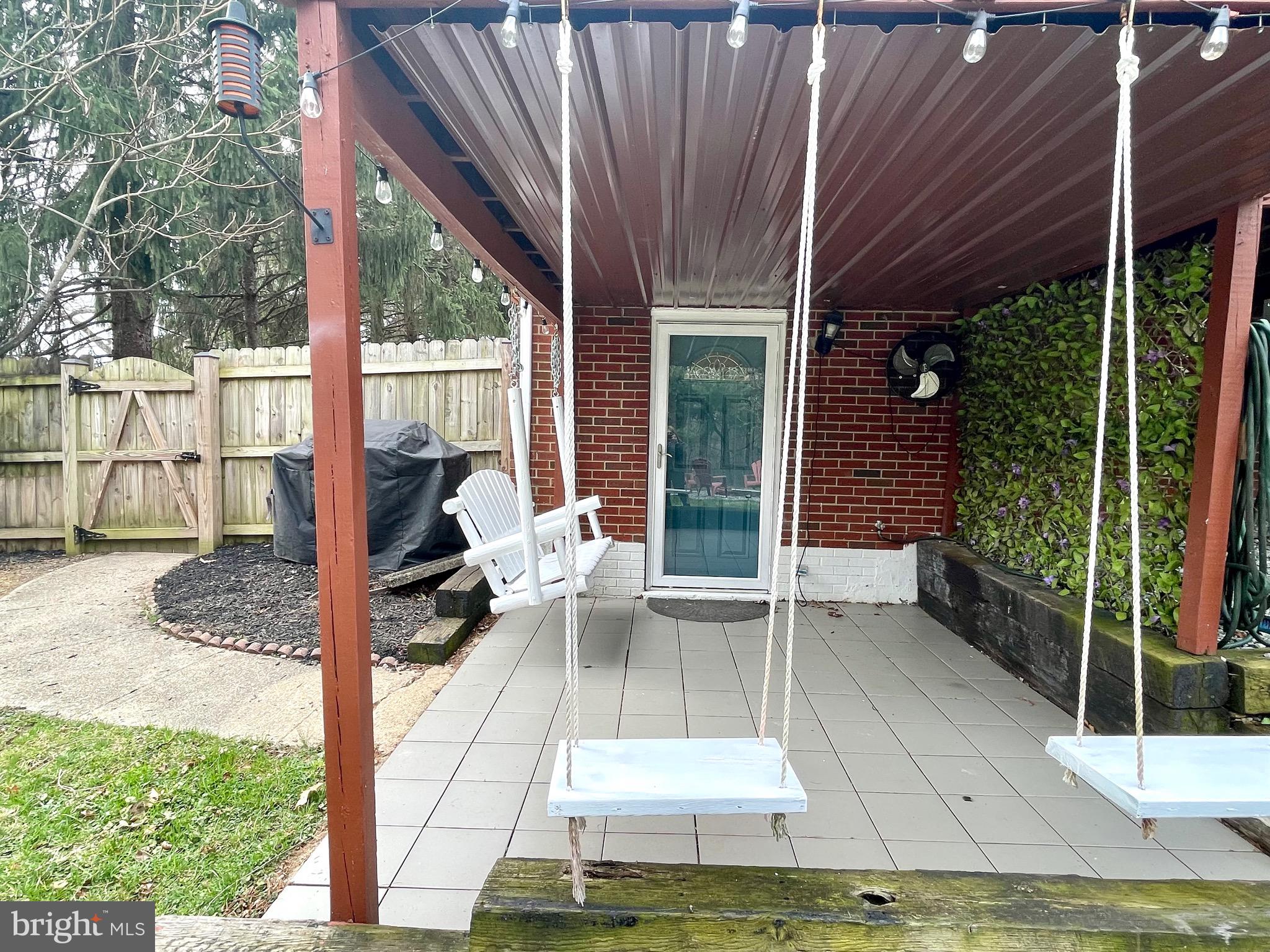 DAMASCUS OUTSIDE - Residential