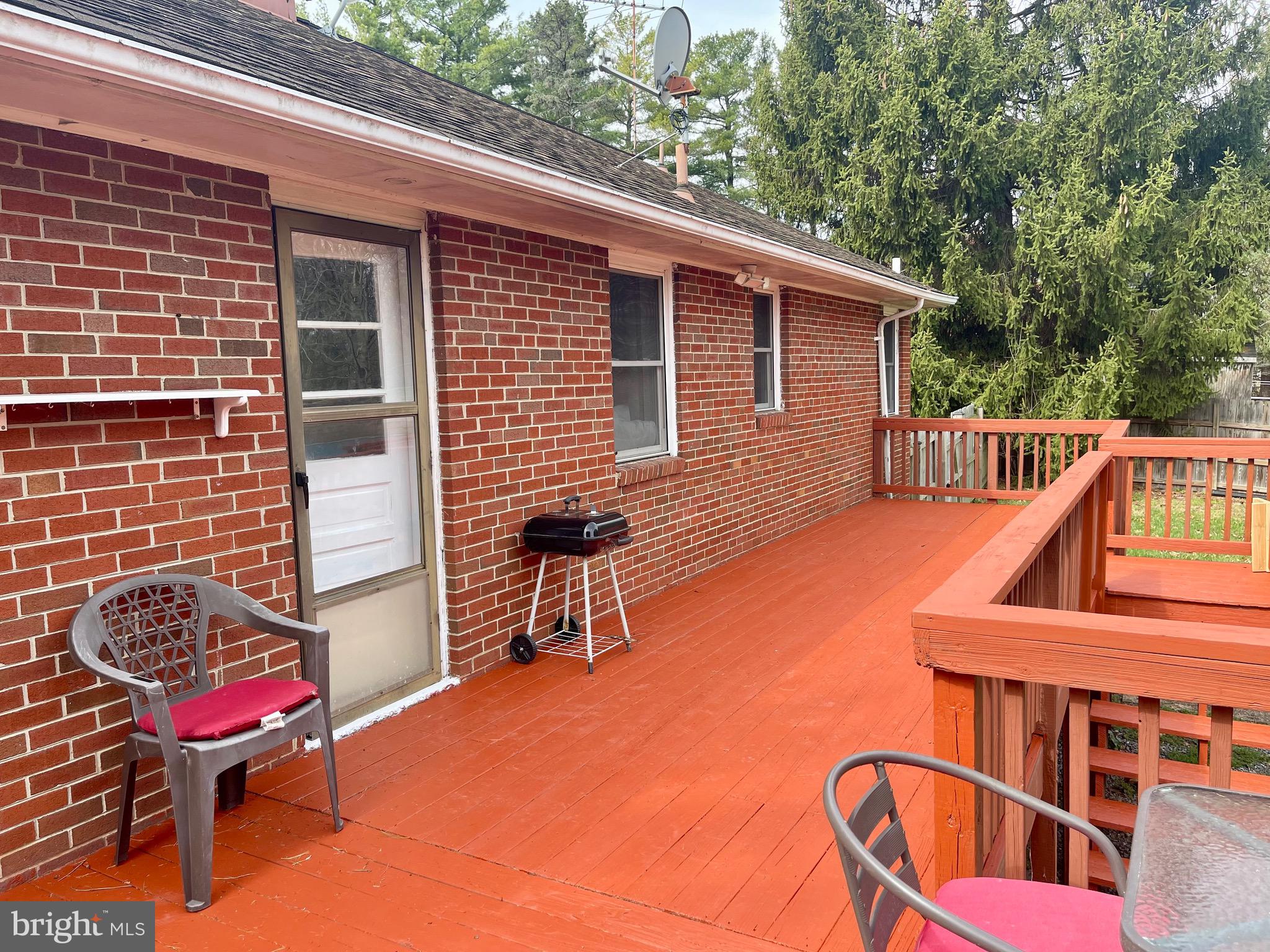 DAMASCUS OUTSIDE - Residential