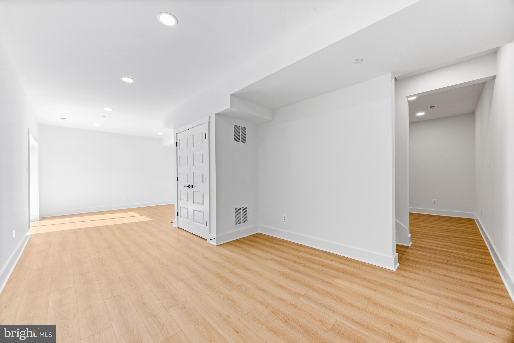 JARRETTSVILLE - Residential