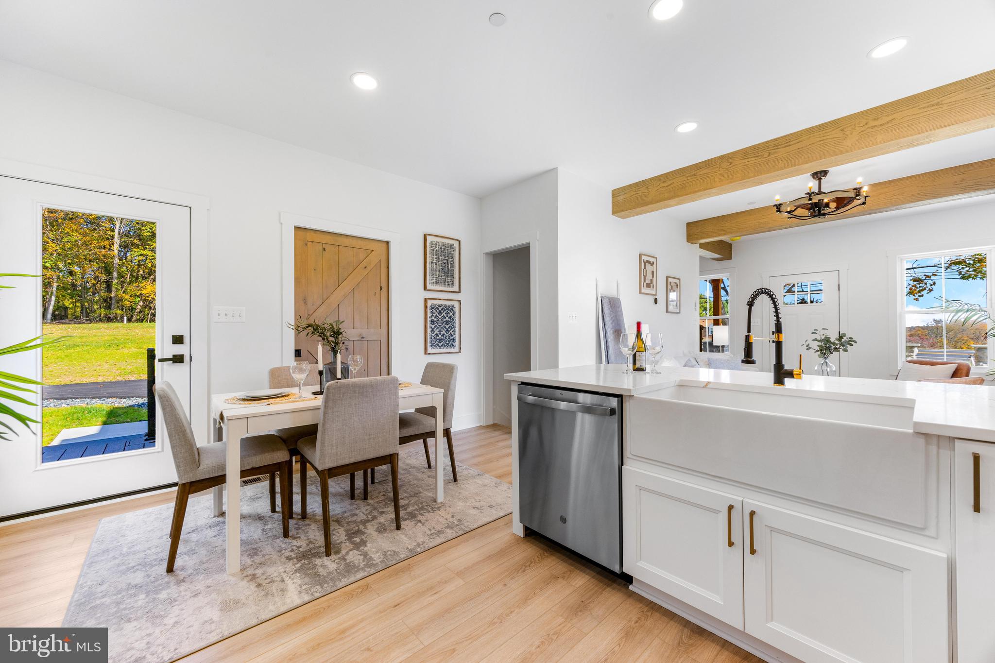 JARRETTSVILLE - Residential