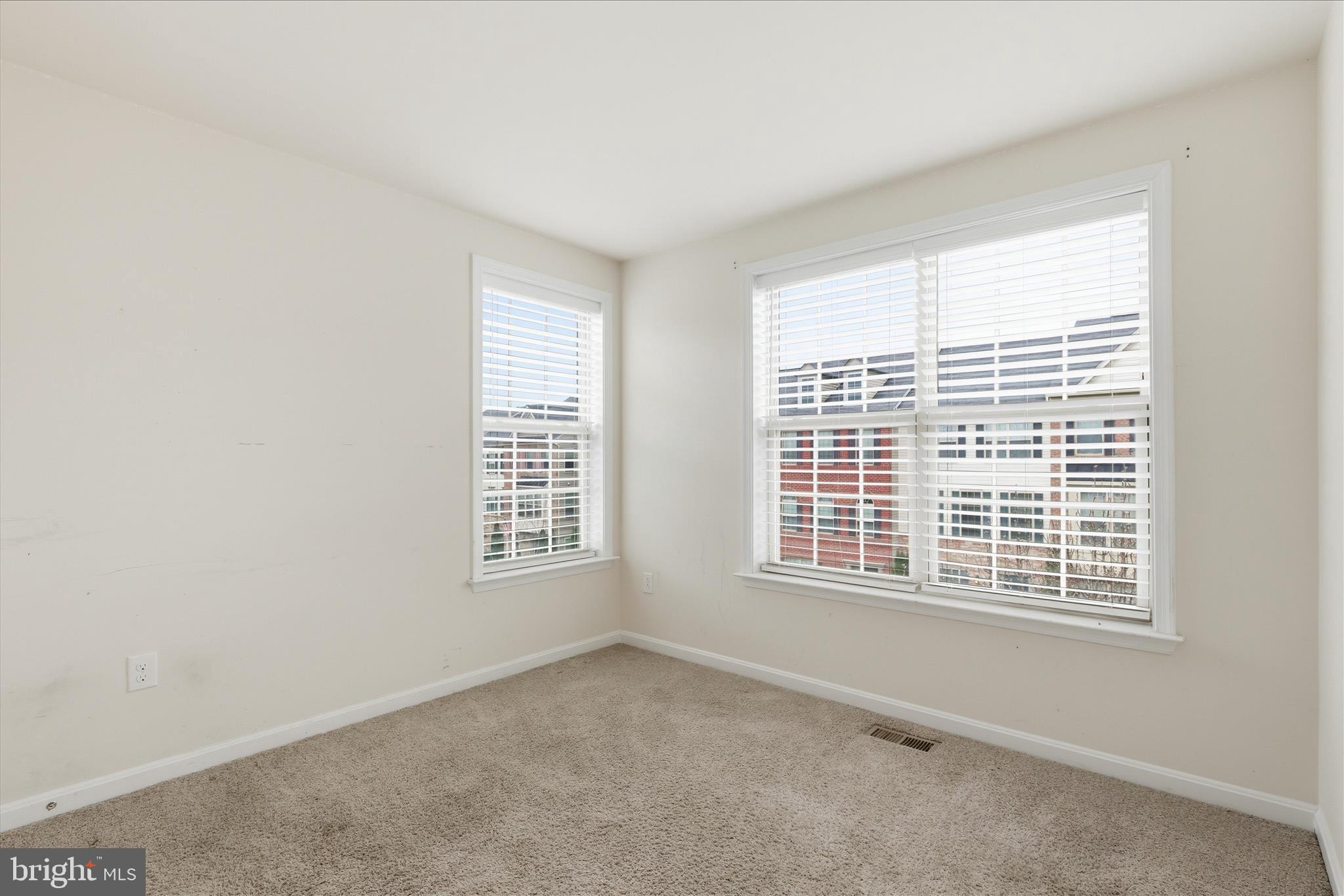 WOODMORE TOWNE CENTRE - Residential