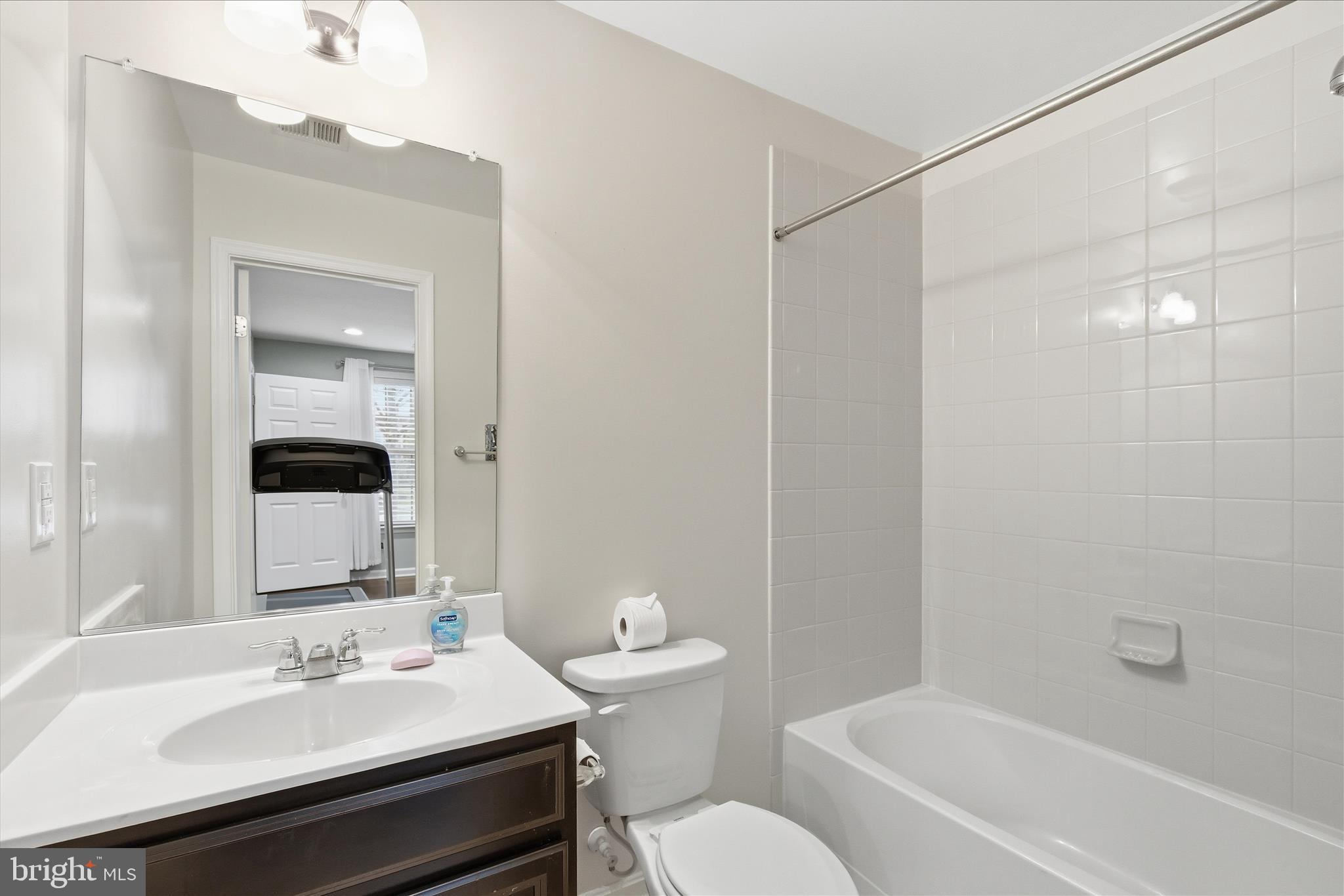 WOODMORE TOWNE CENTRE - Residential