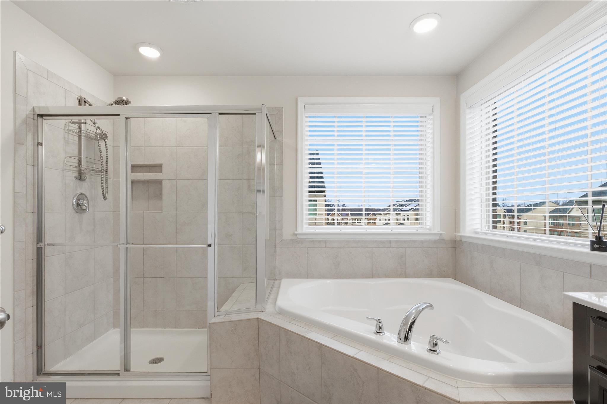 WOODMORE TOWNE CENTRE - Residential