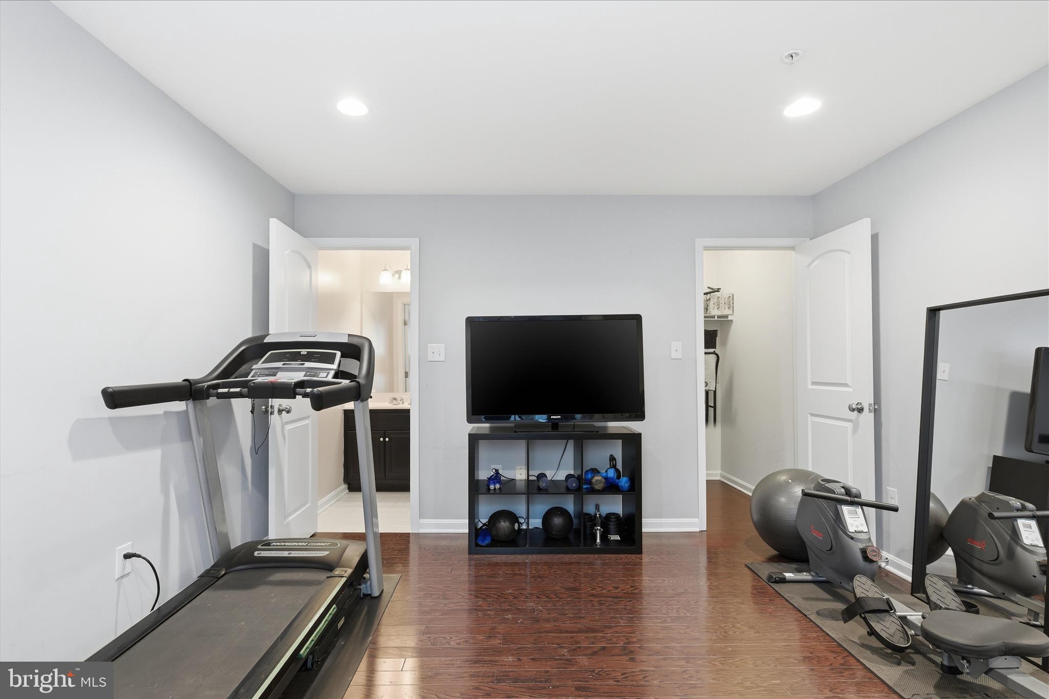 WOODMORE TOWNE CENTRE - Residential