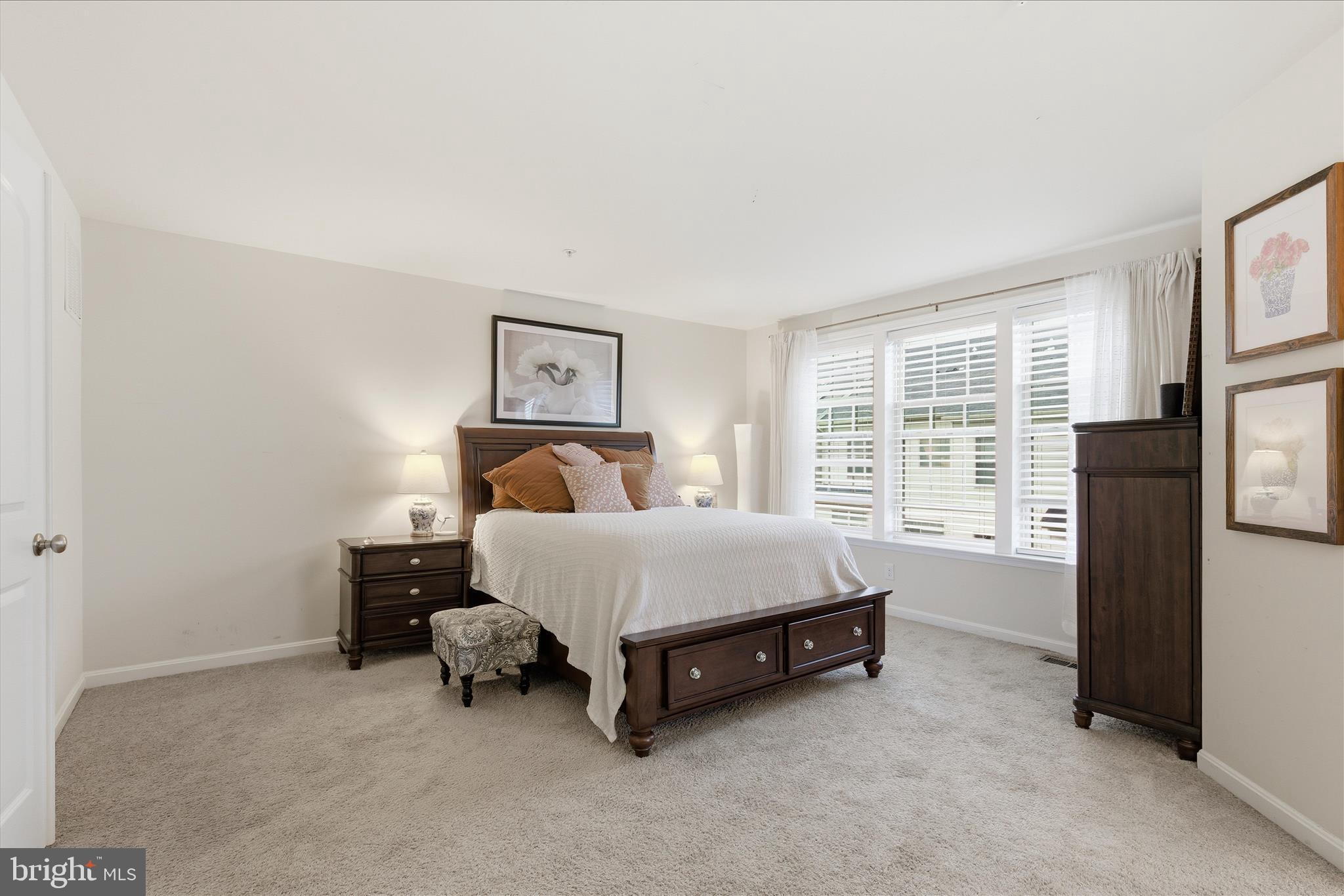 WOODMORE TOWNE CENTRE - Residential