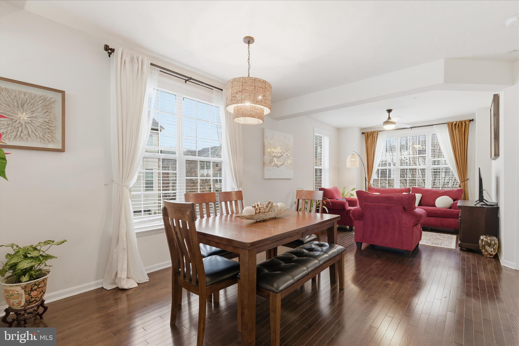 WOODMORE TOWNE CENTRE - Residential