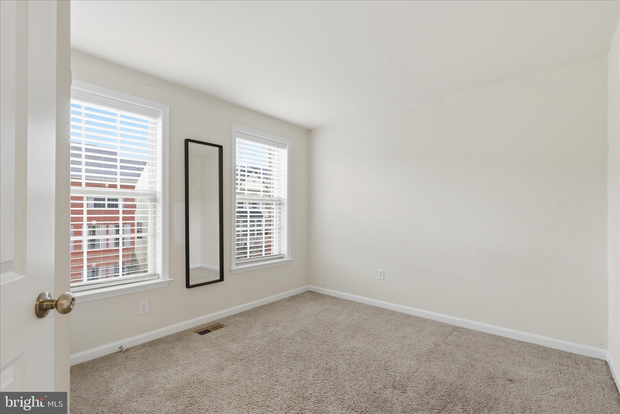 WOODMORE TOWNE CENTRE - Residential