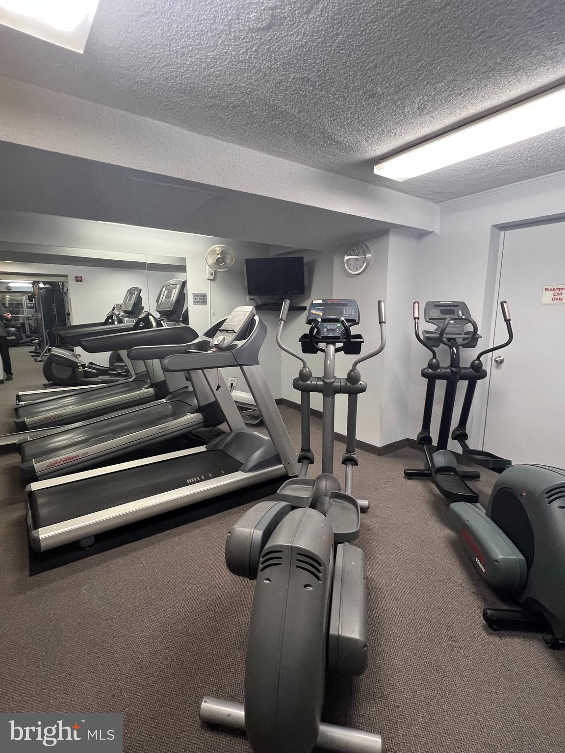 GROSVENOR PARK - Residential Lease