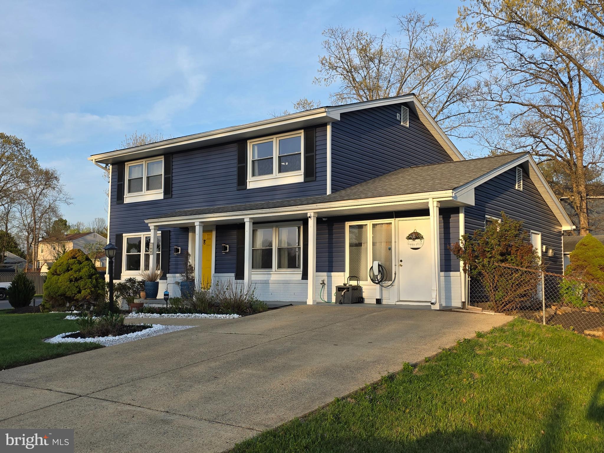 100 S LINCOLN AVENUE