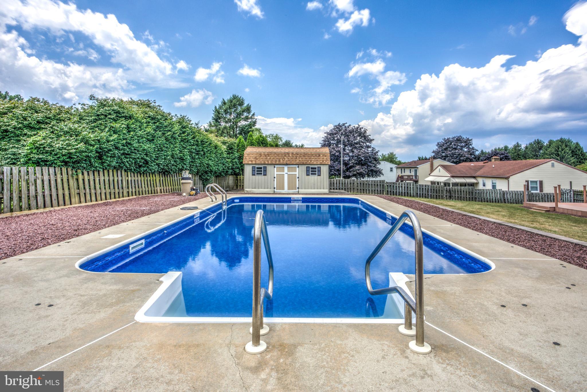 EAST LAMPETER TWP - Residential