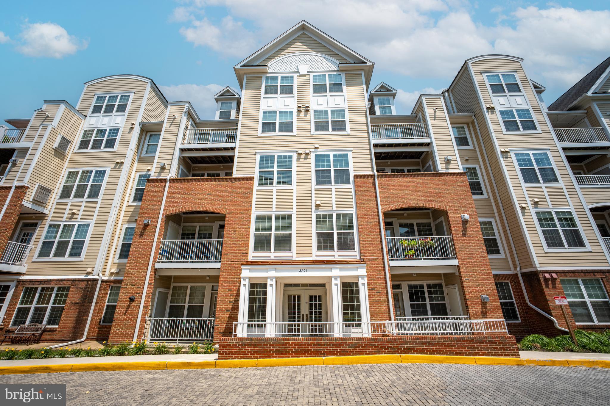 2701 BELLFOREST COURT 305