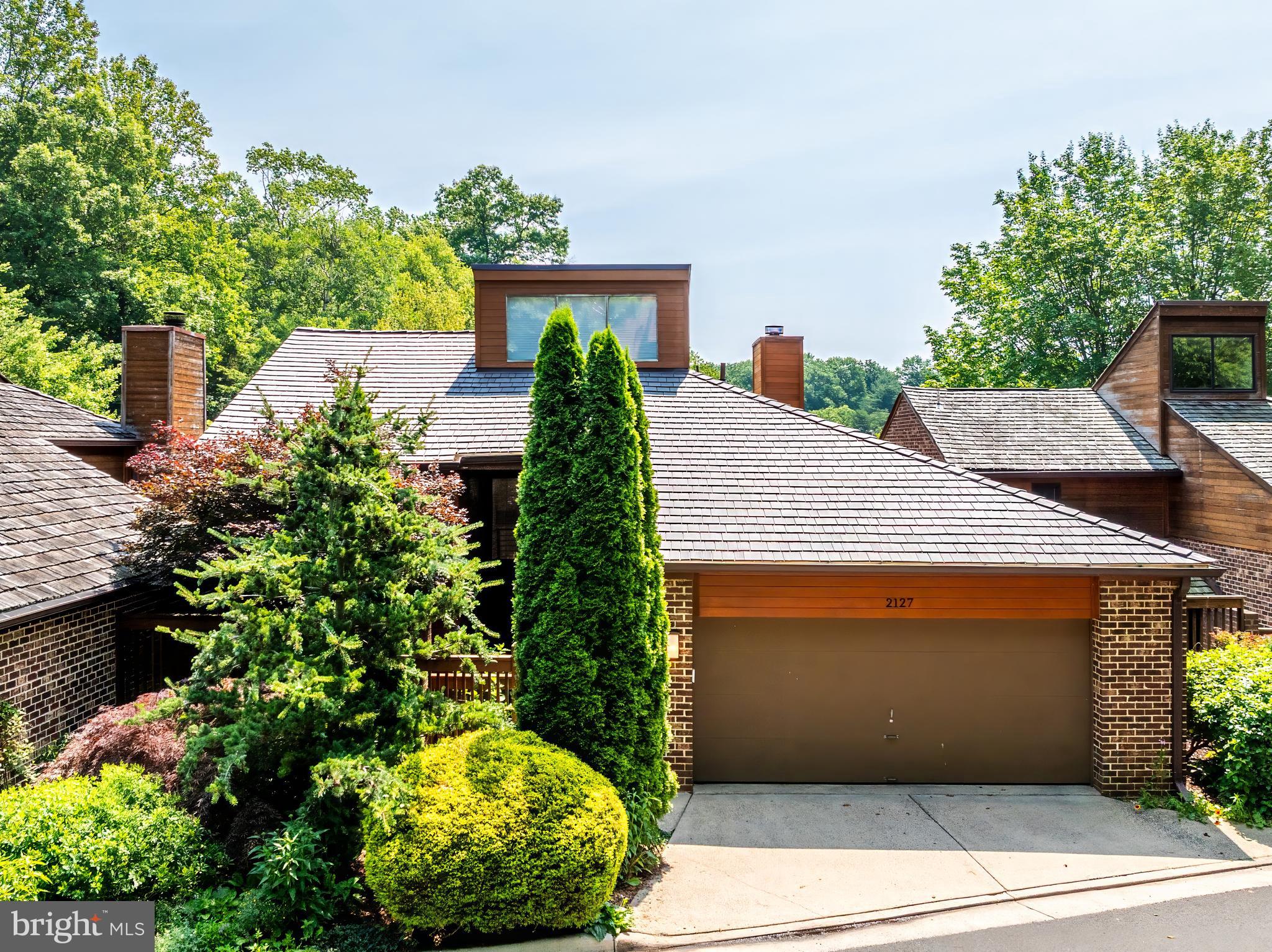 2127 CABOTS POINT LANE