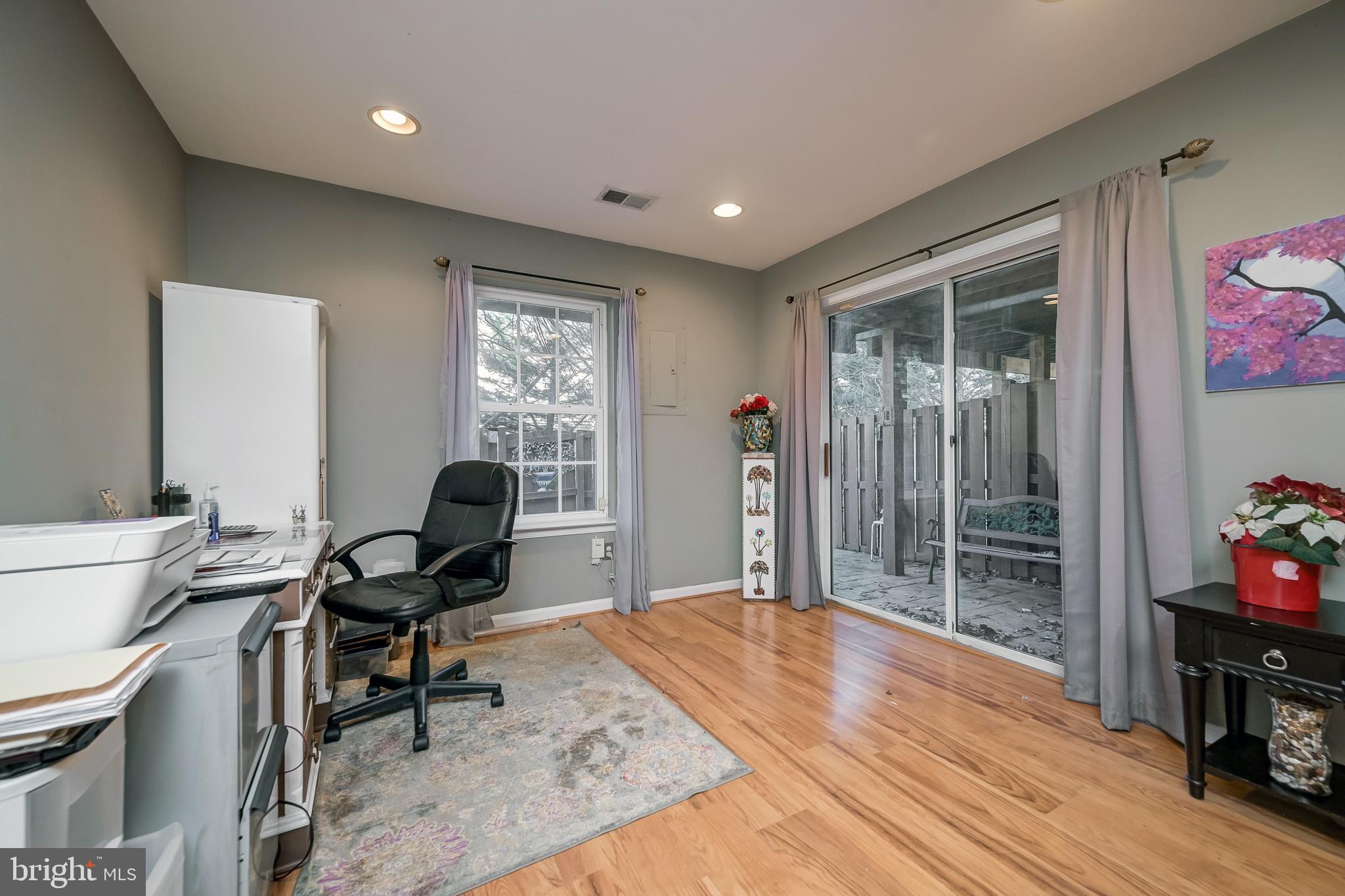 INDEPENDENCE - Residential