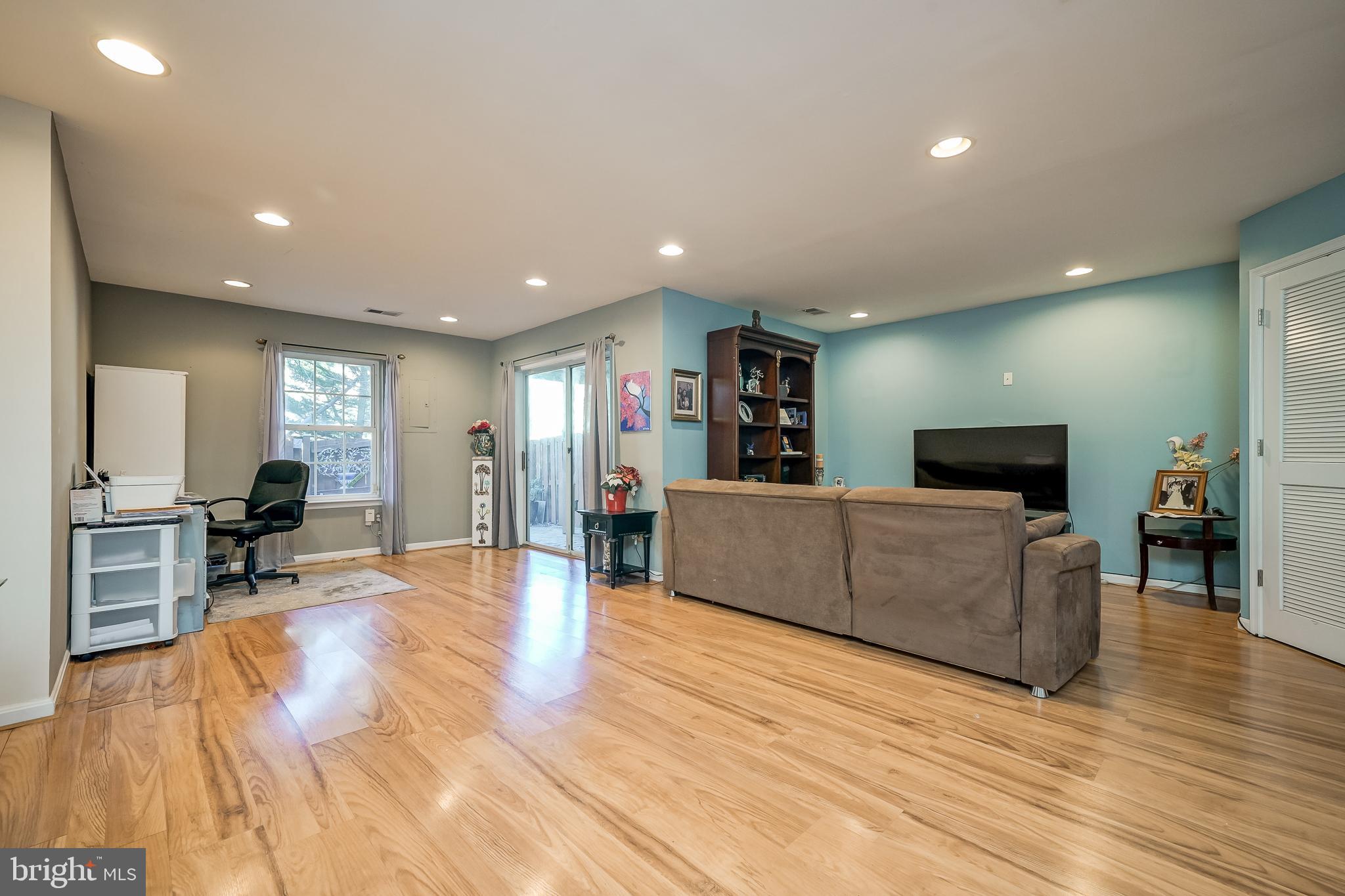 INDEPENDENCE - Residential