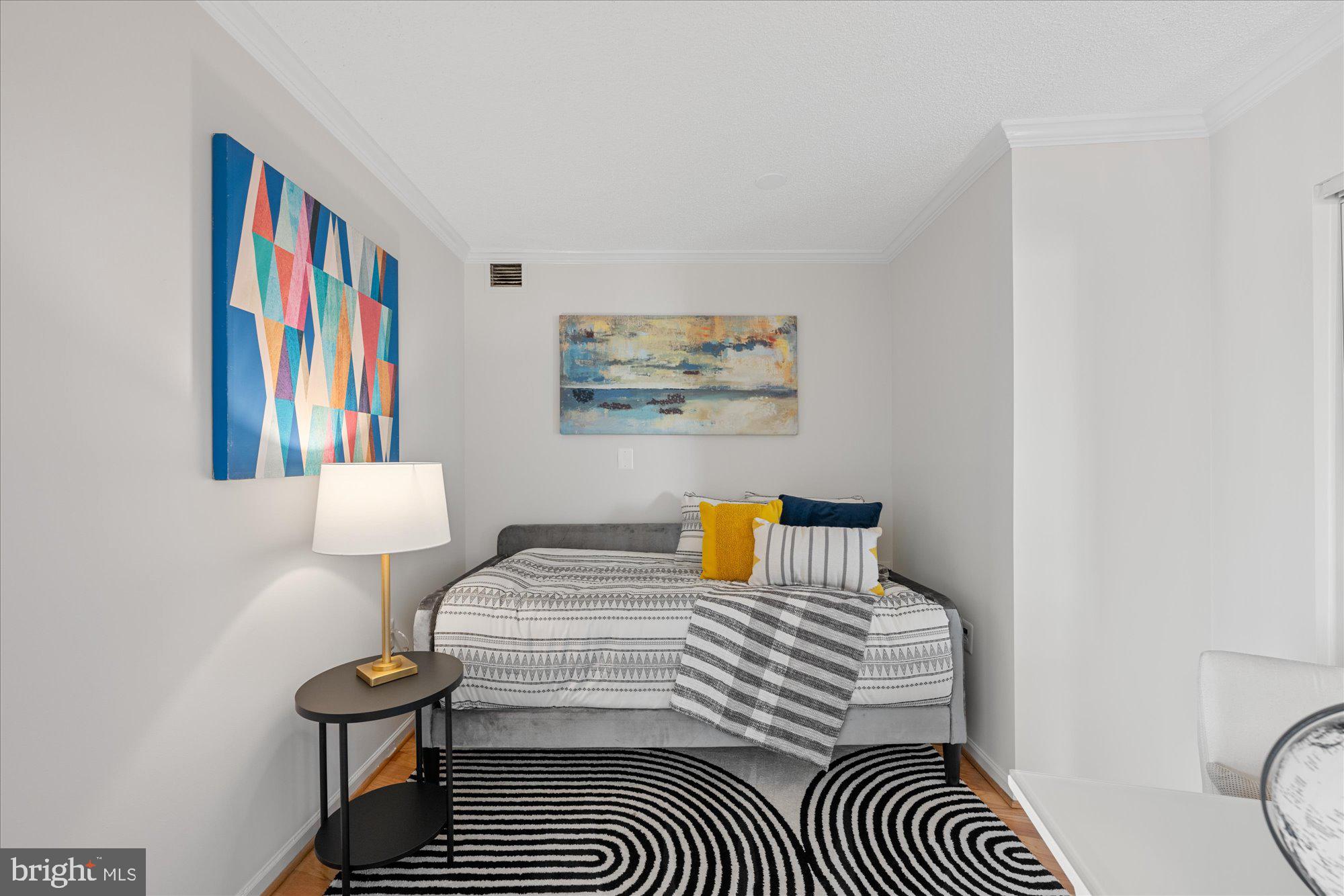 LOGAN CIRCLE - Residential