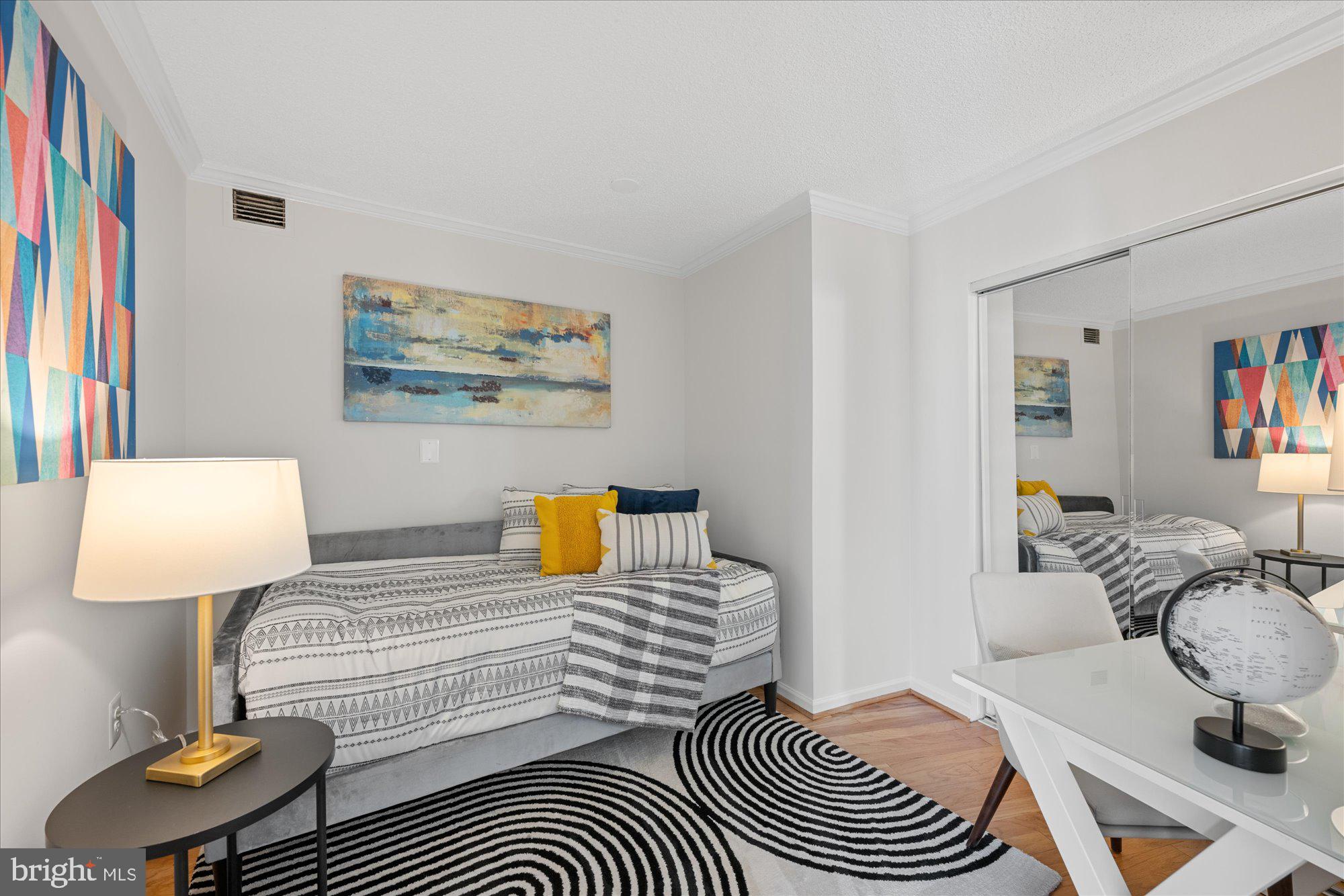 LOGAN CIRCLE - Residential