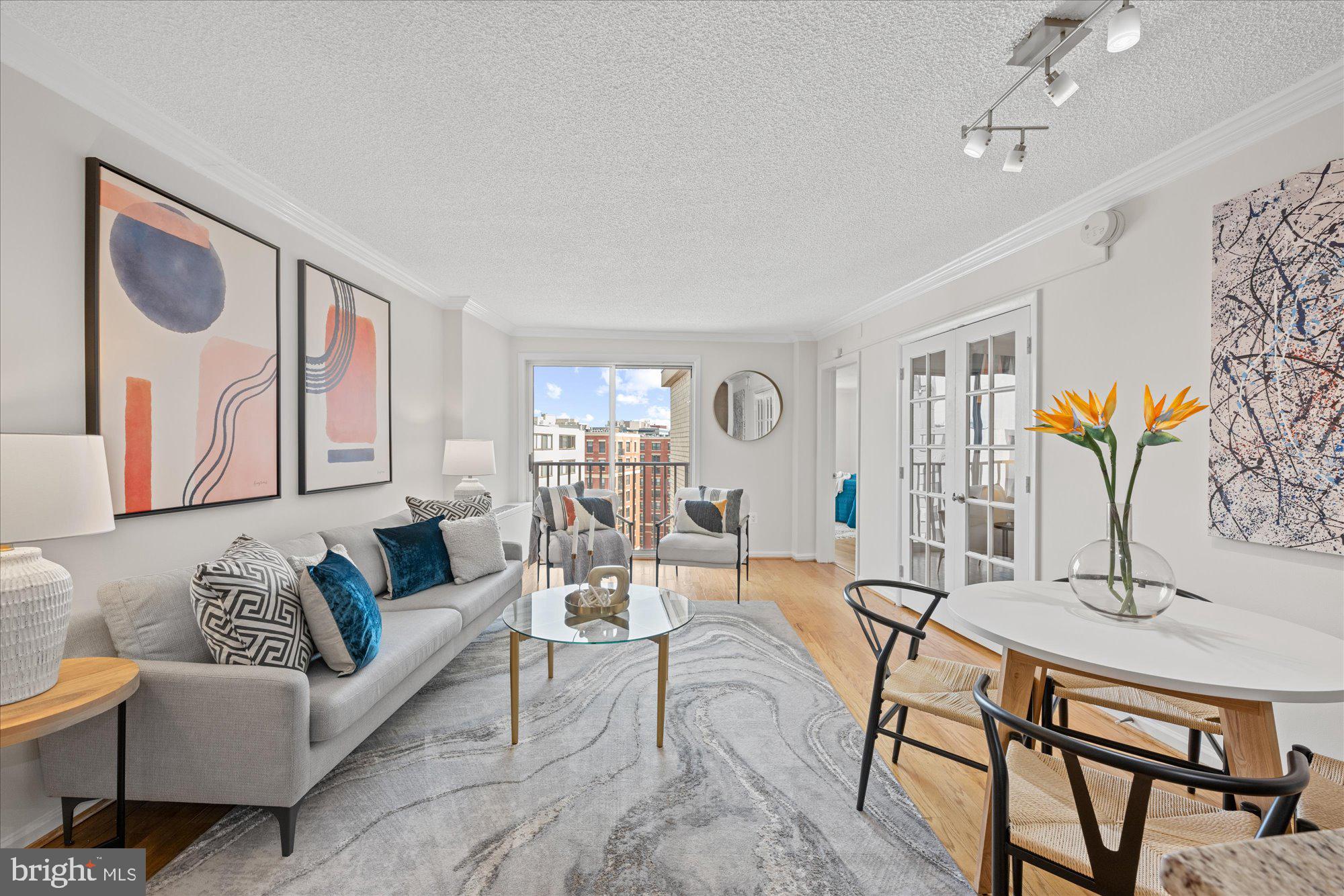 LOGAN CIRCLE - Residential