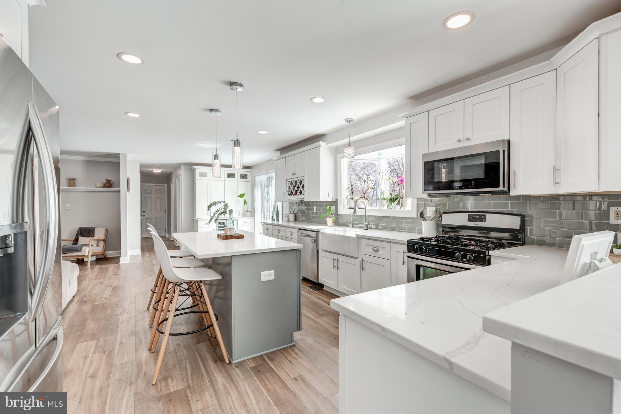 STARVIEW ESTATES - Residential