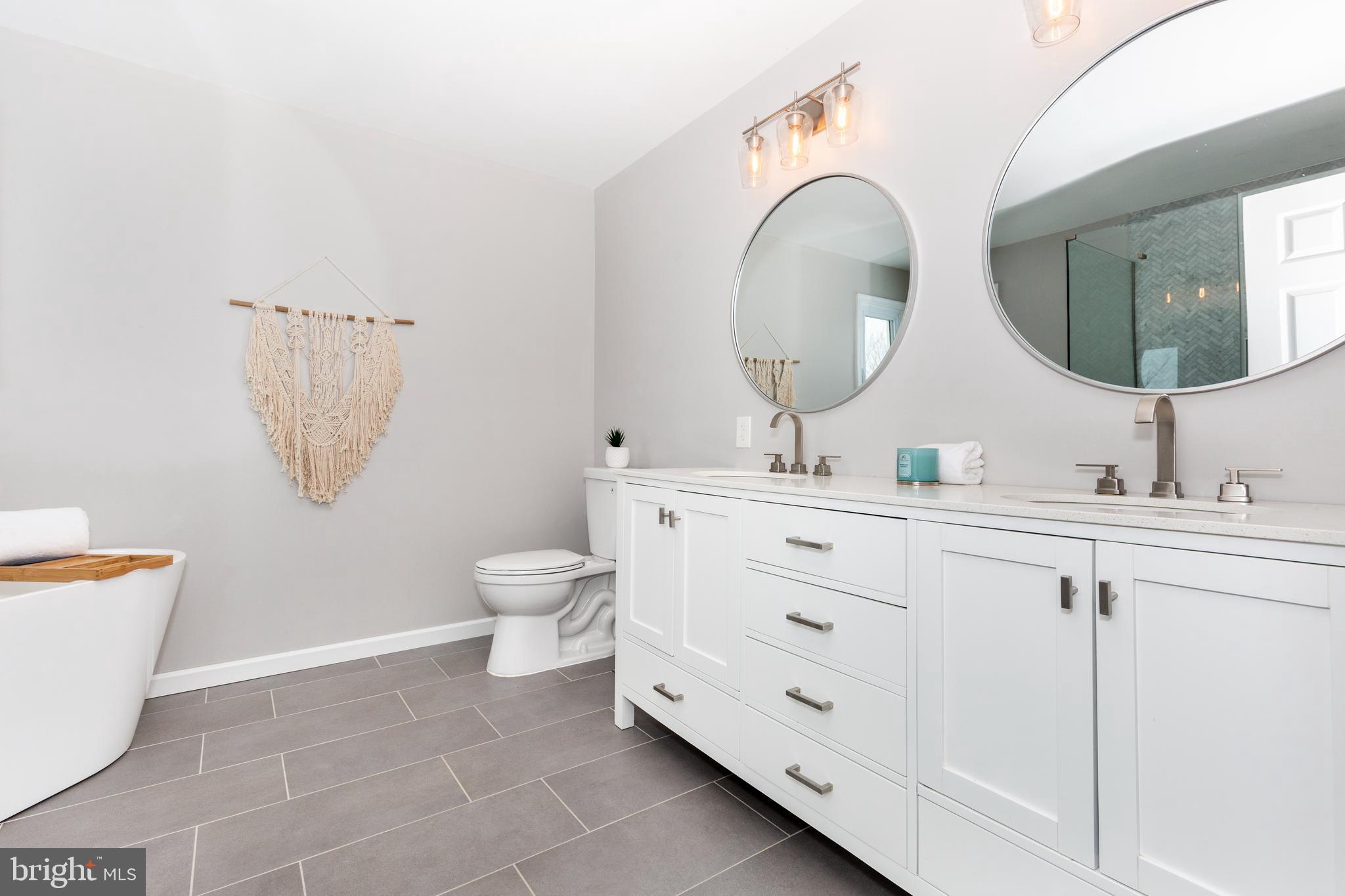 STARVIEW ESTATES - Residential