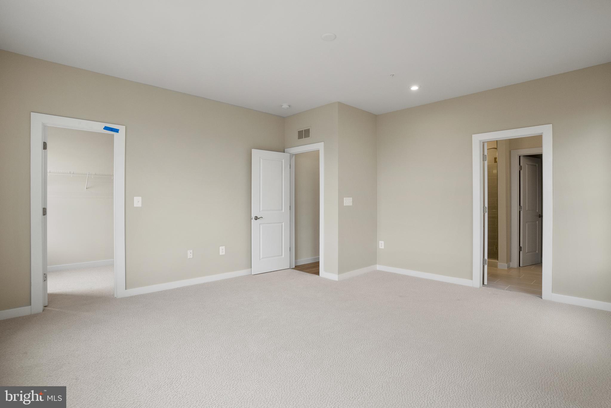 THE CROSSING AT GATEWAY - Residential