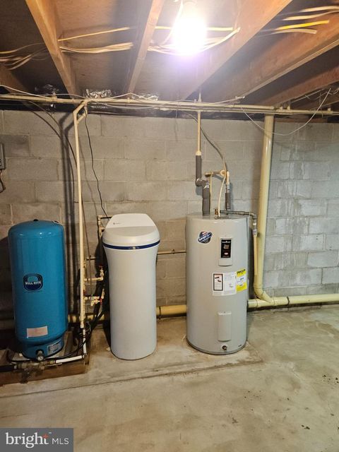 Tiny photo for 47 Roberts Circle, POTTSTOWN, PA 19465 (MLS # PACT2110898)