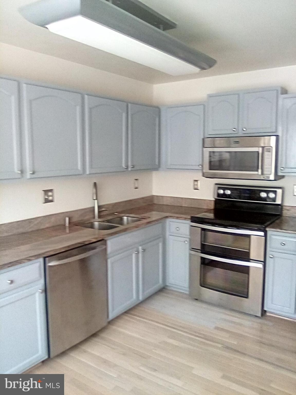 KINGS POINT - Residential