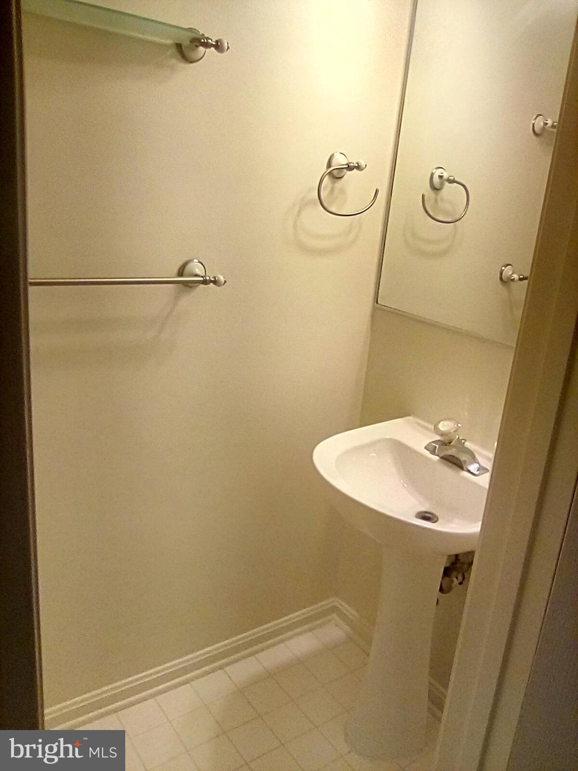 KINGS POINT - Residential