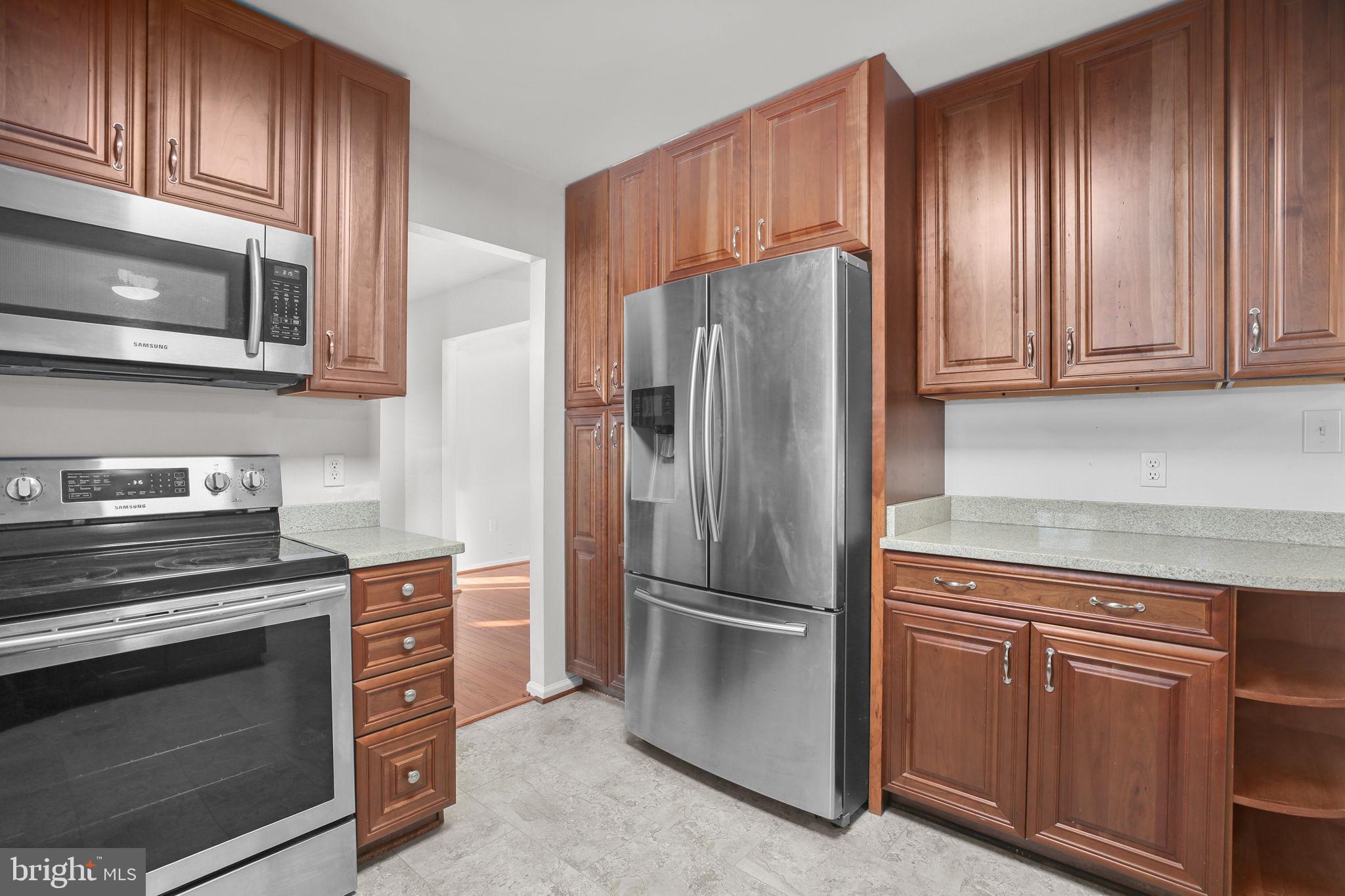 SHERATON HILLS - Residential