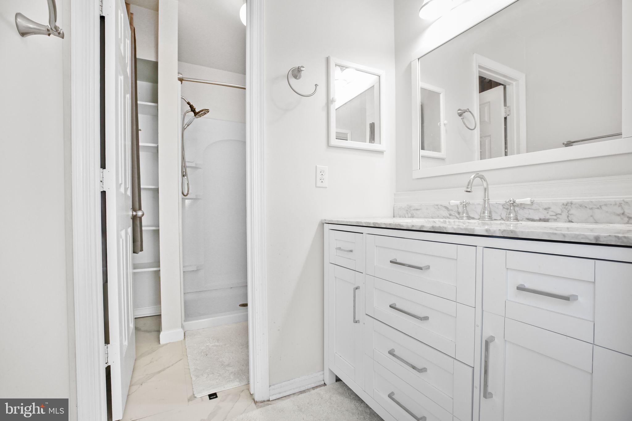 SHERATON HILLS - Residential