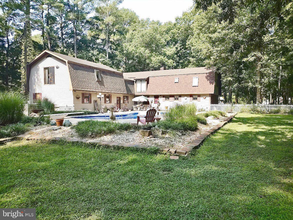 WOODLAND ACRES - Residential