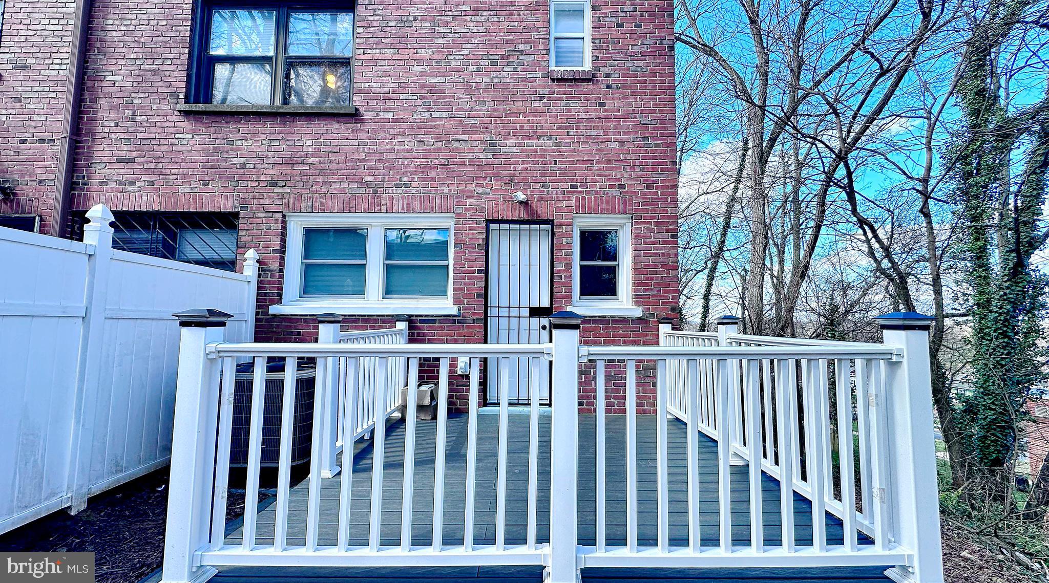 DEANWOOD - Residential