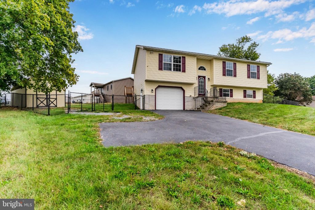 Photo of 99 Middle Spring Road, SHIPPENSBURG, PA 17257 (MLS # PACB2047430)