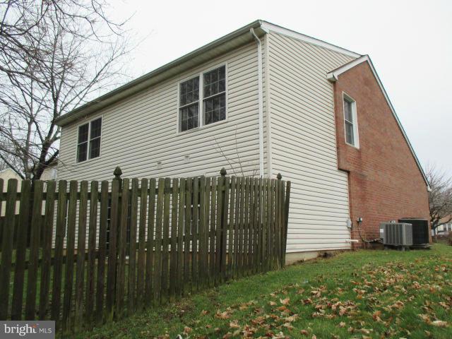 RIVERSIDE - Residential