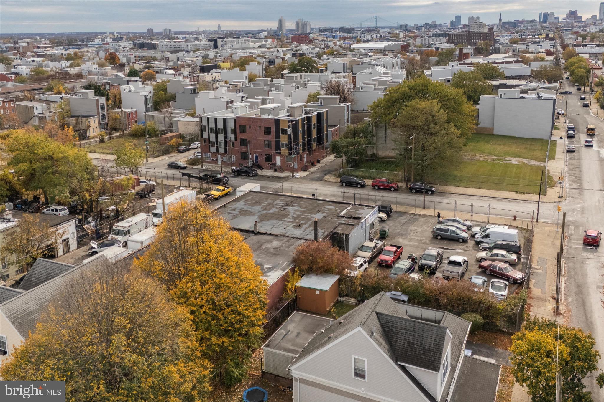 NORRIS SQUARE - Commercial Sale