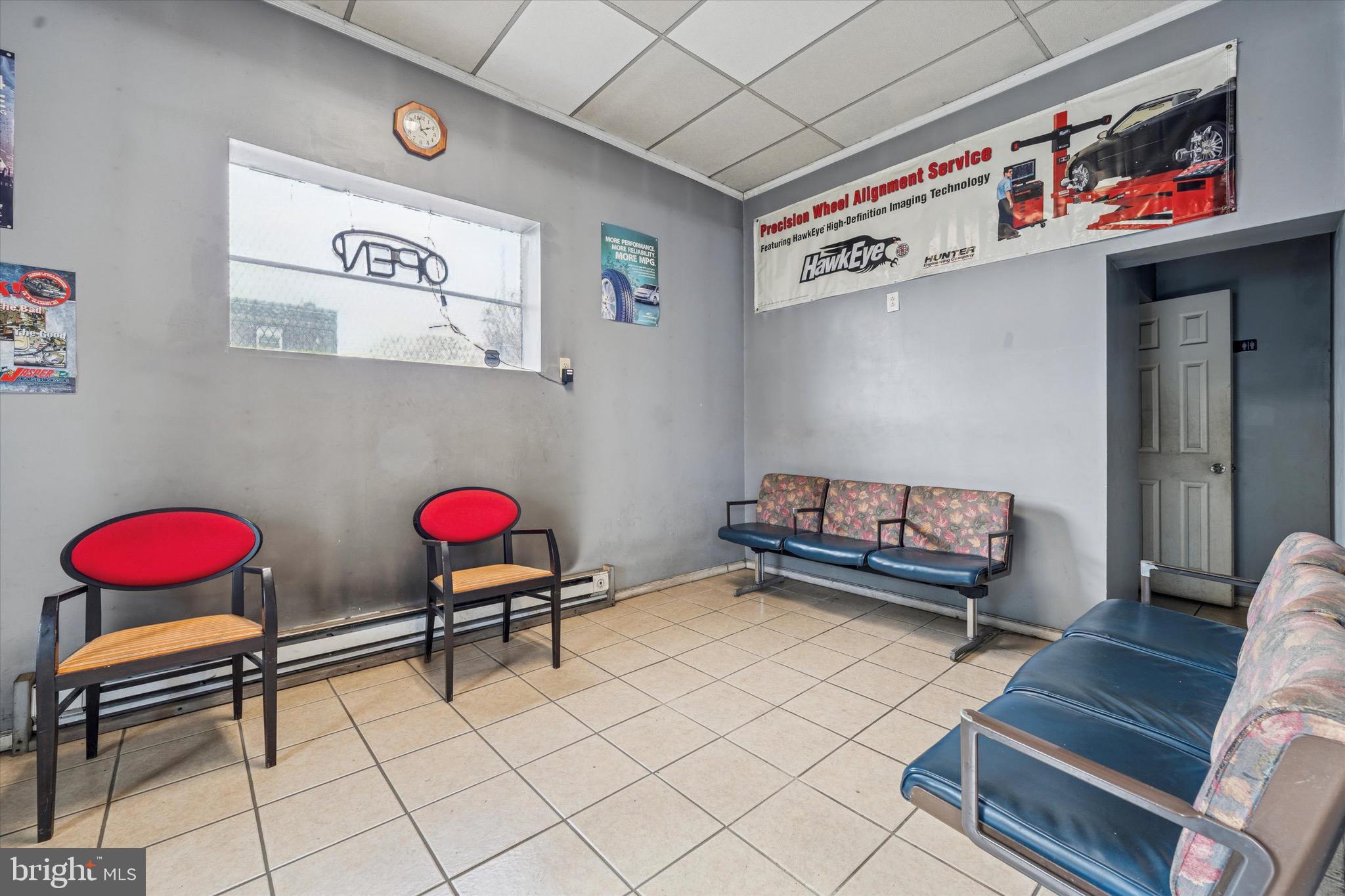 NORRIS SQUARE - Commercial Sale