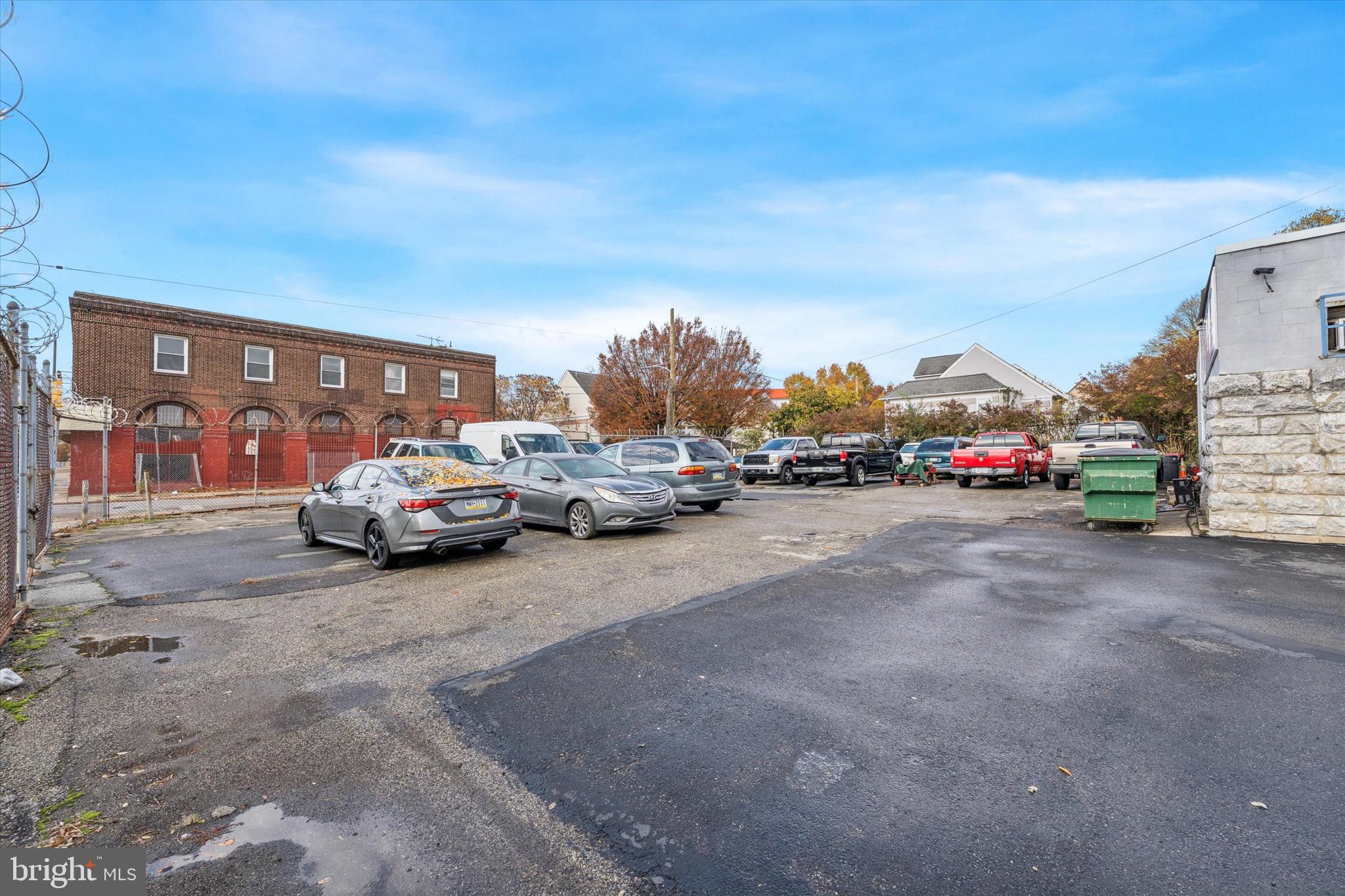 NORRIS SQUARE - Commercial Sale
