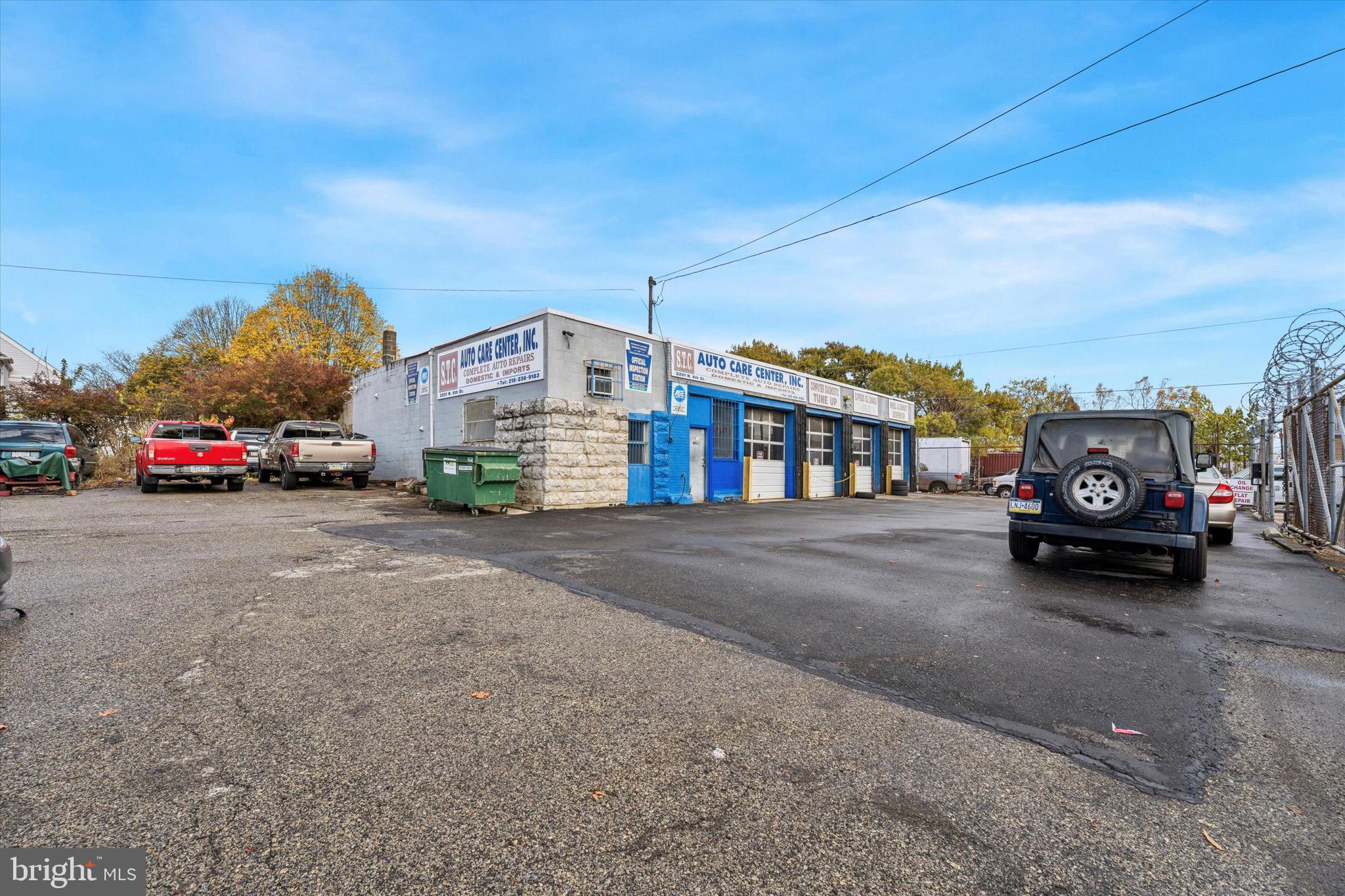 NORRIS SQUARE - Commercial Sale