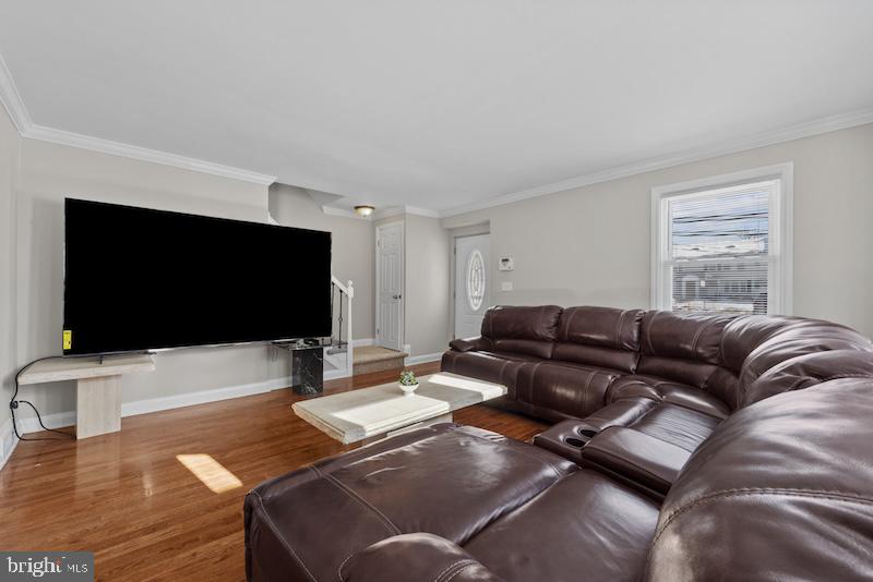 FALLSTAFF - Residential