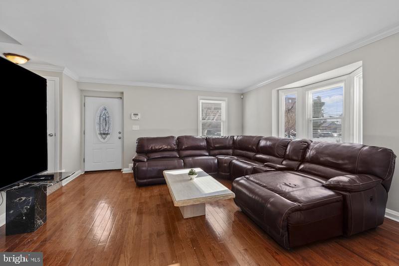 FALLSTAFF - Residential