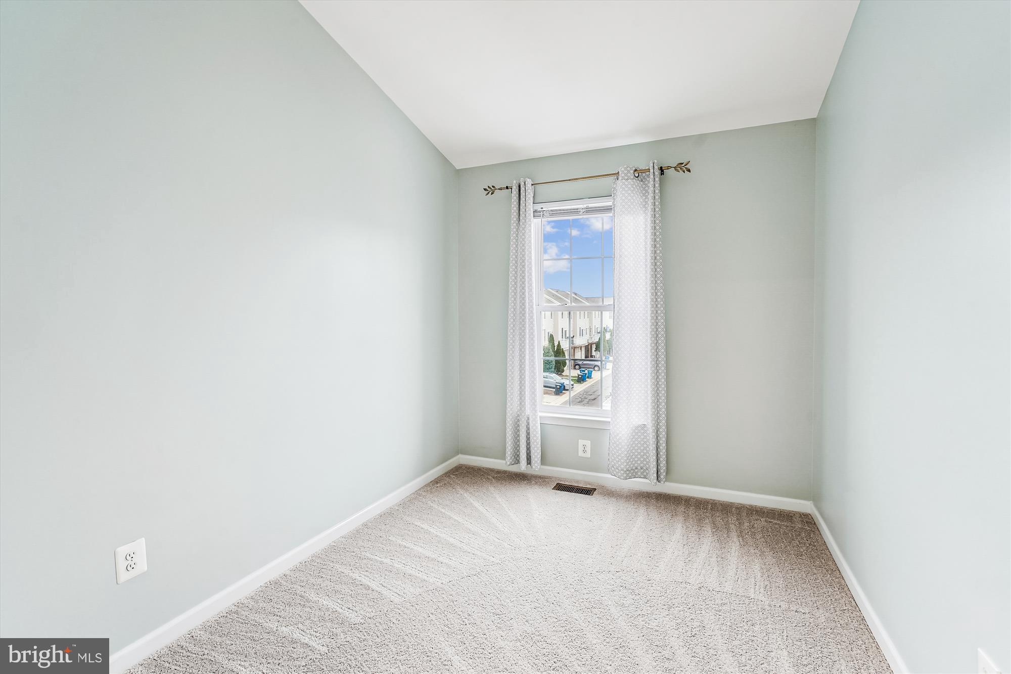 AMBERLEA AT SOUTH RIDING - Residential