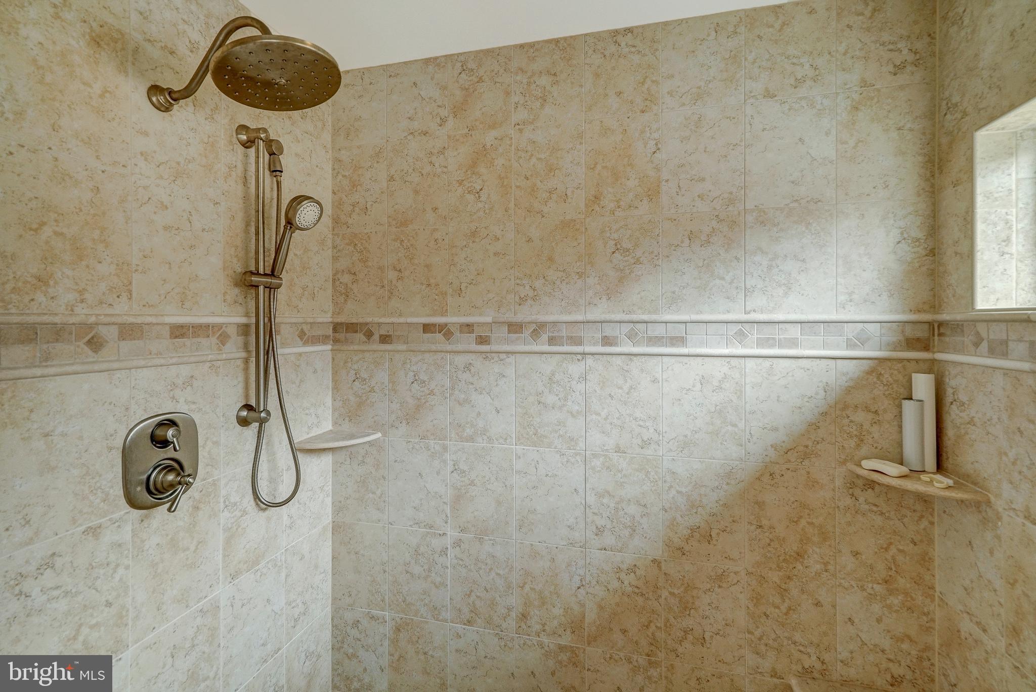 GRANDVIEW - Residential