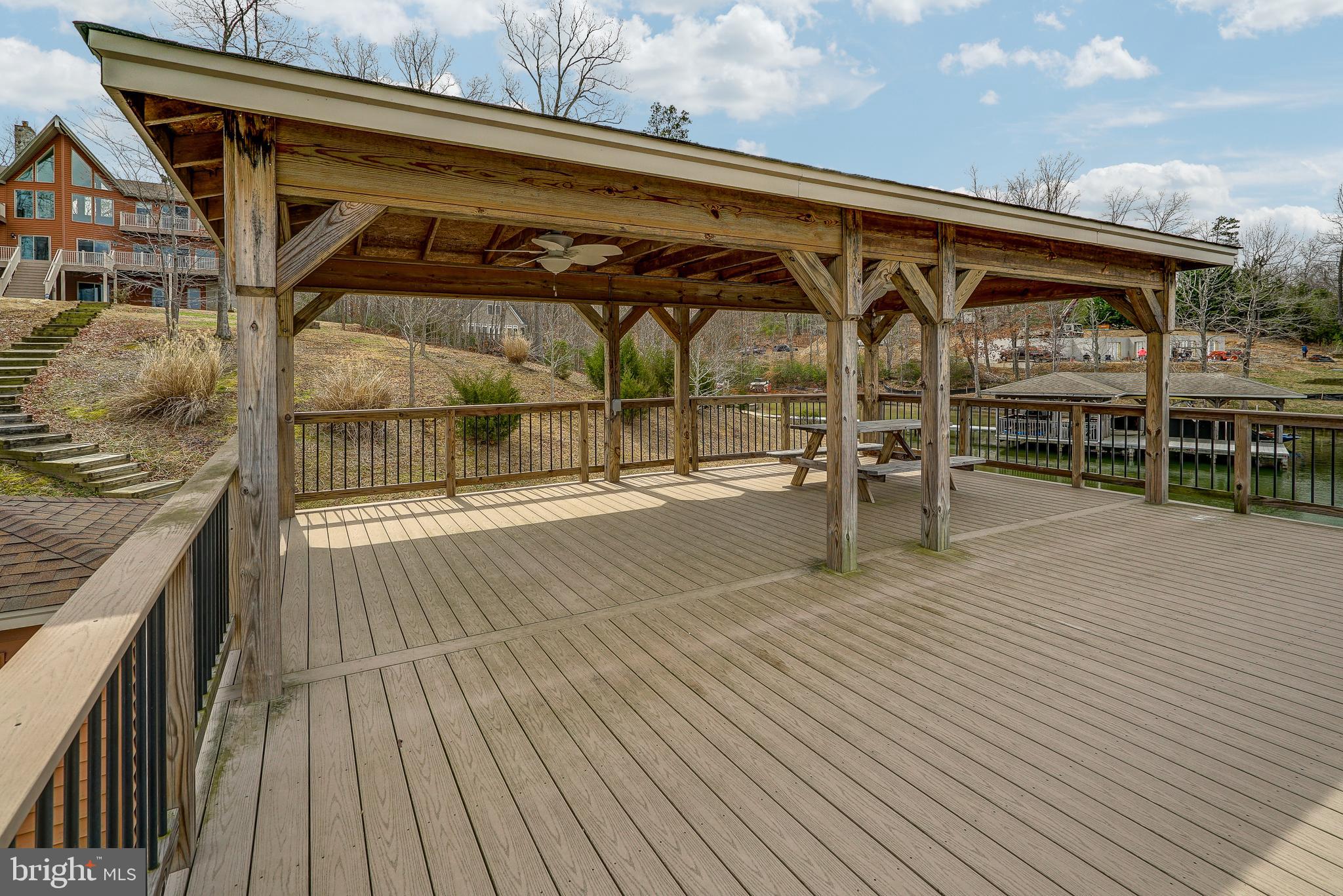 GRANDVIEW - Residential