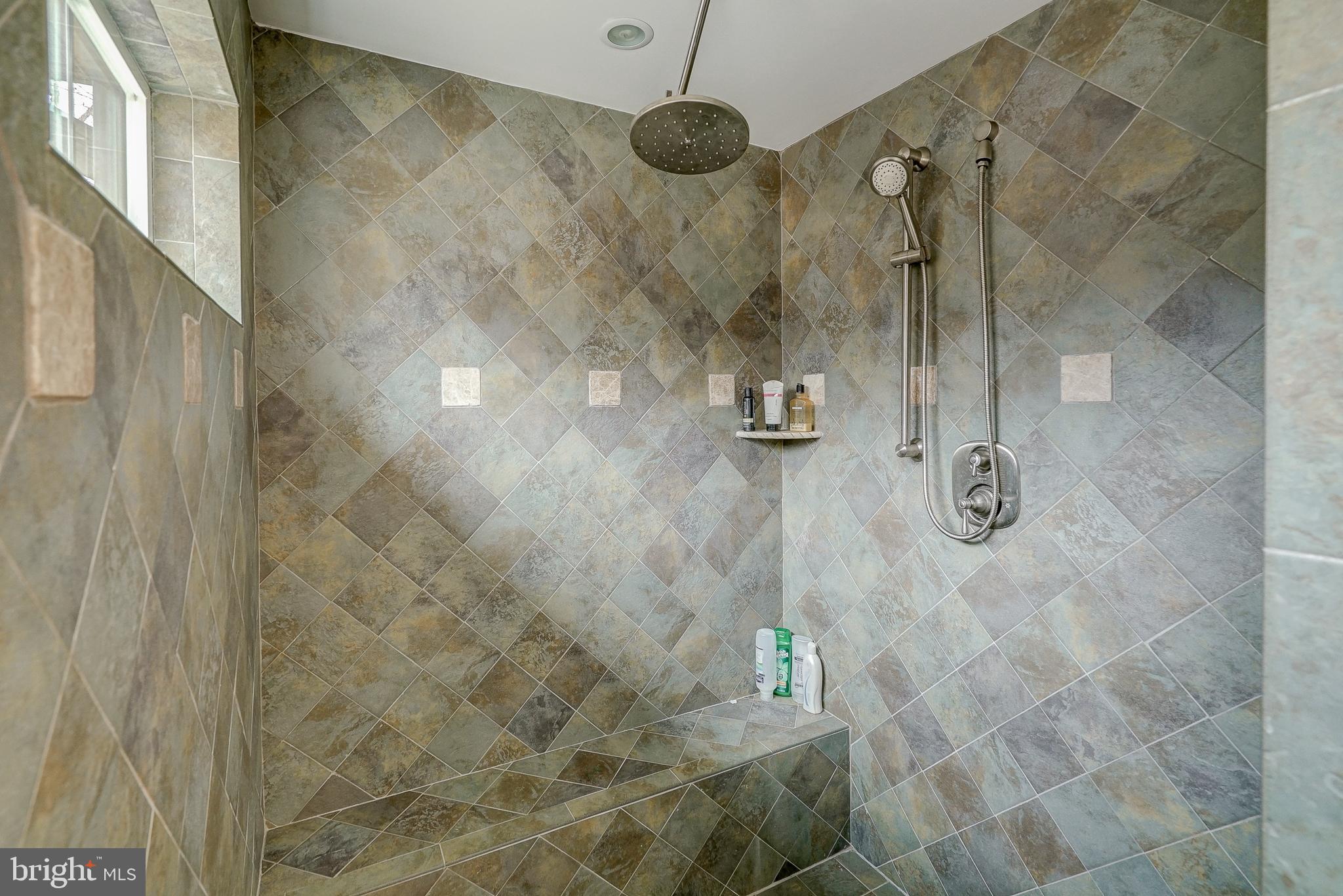 GRANDVIEW - Residential