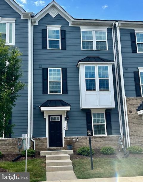Townhouse For Rent - 10248 Willmark Way<br/> ASHLAND, VA 23005