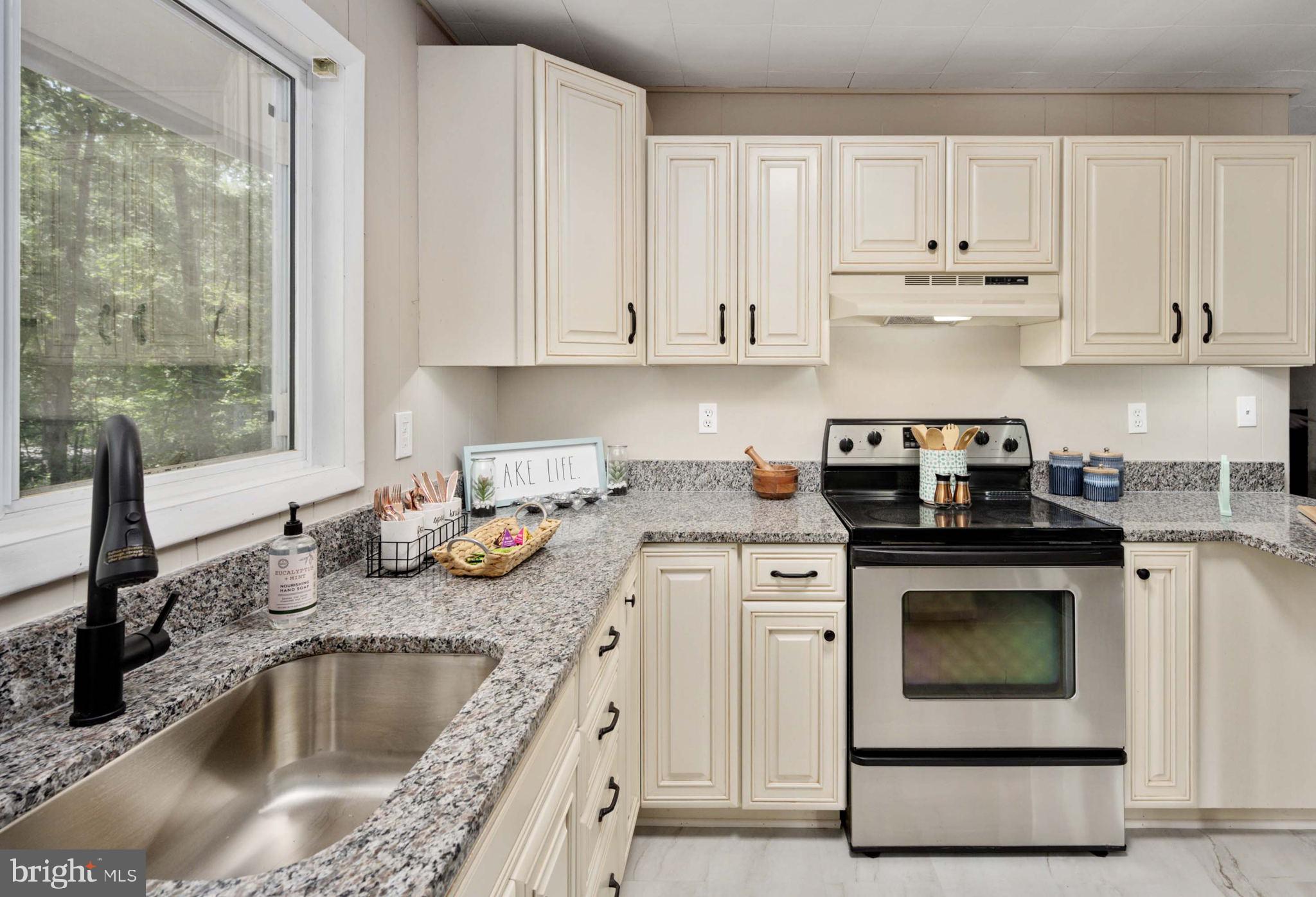 LAKE OF THE WOODS - Residential